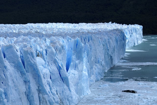 formation-ice-glacier-blue-arctic-iceberg-600809-pxhere.com (1)